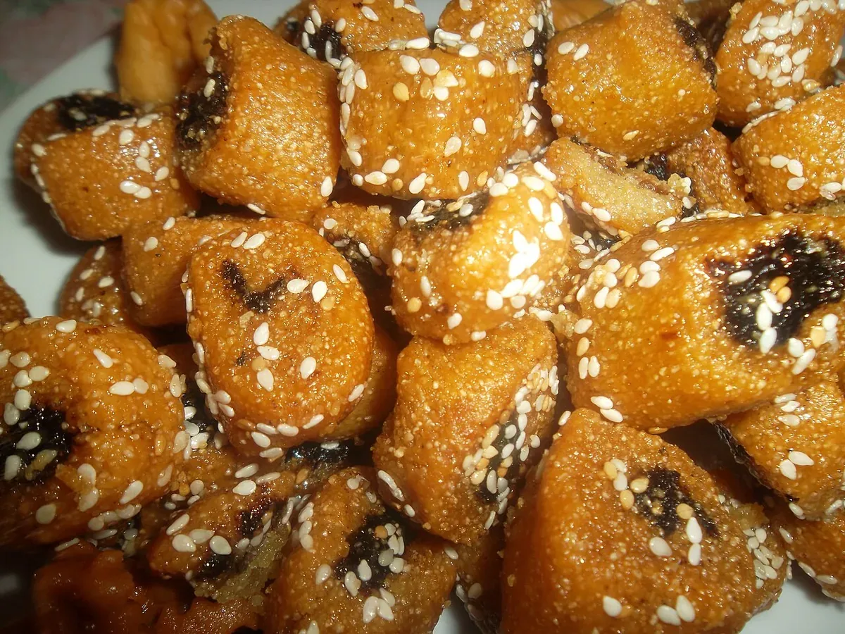 Pâtissière, gâteaux traditionnels — Samira Gâteaux Traditionnels