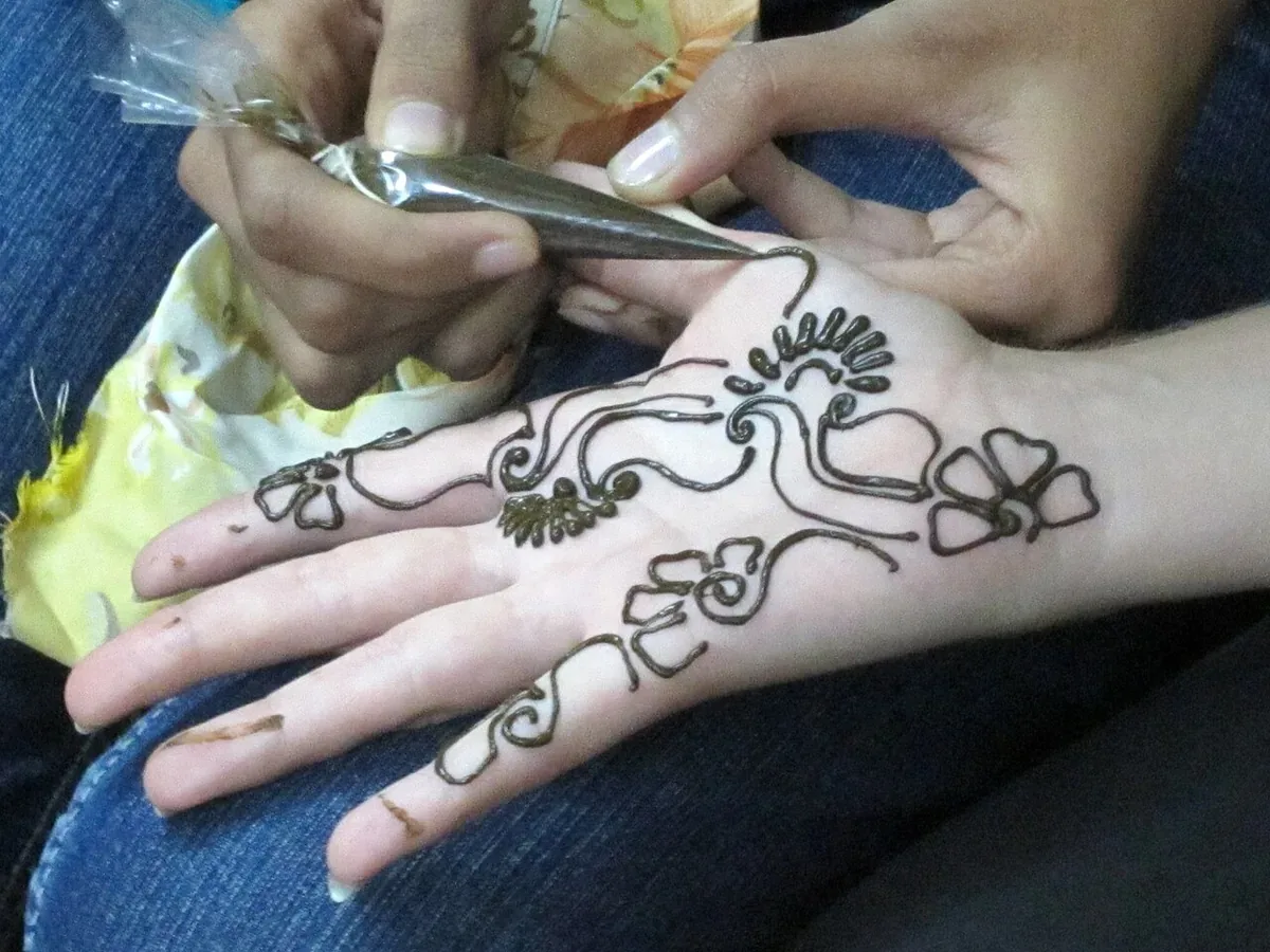 Nekkacha, henna mariée — Henna by Kahina