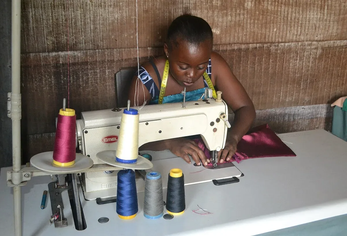 Couturière, tenues traditionnelles sur mesure — Atelier FZ Couture