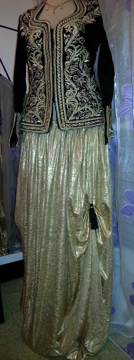 Couturière, tenues traditionnelles sur mesure — Atelier FZ Couture